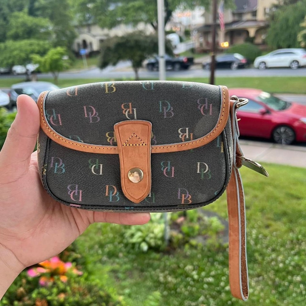 Y2K 2000s Dooney and Bourke Monogram Clutch / Wristlet